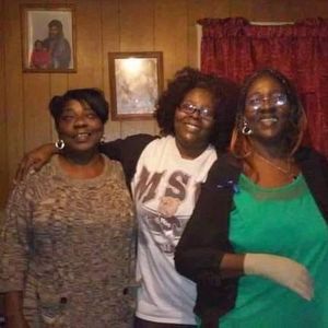 Meet your Posher, Shirley